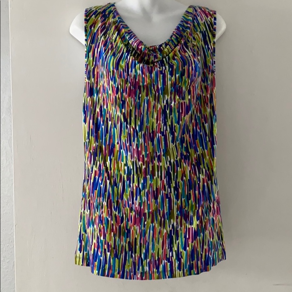 A scoop neck blouse/shirt